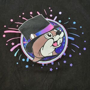 Buc-ee's Graphic SS Tee "Happy New Year 2023" Black - Size Large